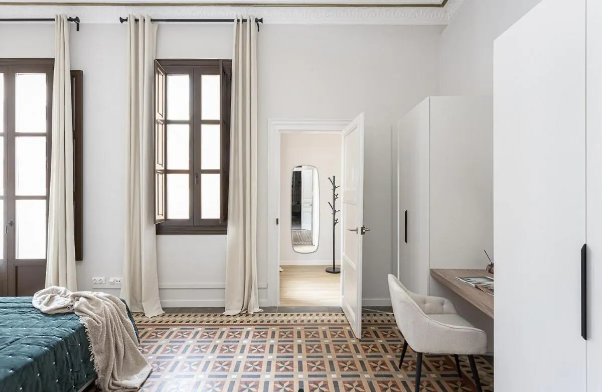 Canela Homes Midterm Merce Barcelona 0*,  Spanien